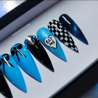 Alice Press on Nail Set